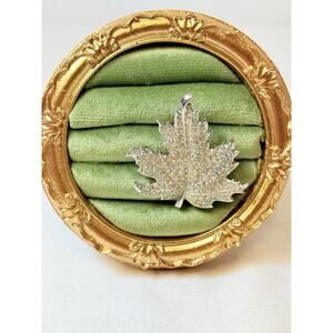 Vtg Signed Bond Boyd Maple Leaf Brooch